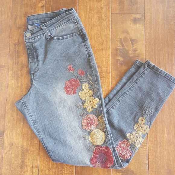 bandolino embroidered jeans
